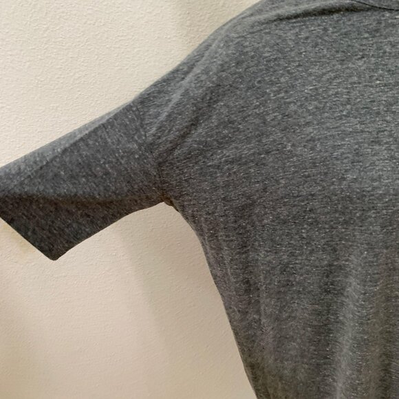 LuLaRoe Heathered Gray Relaxed Fit IRMA Tunic Top XS Womens Casual Short Sleeve - Picture 2 of 5